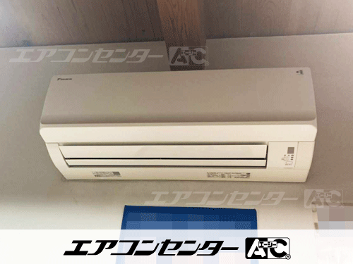 ルームエアコン 壁掛 18畳 単相200V 2式、8畳用　1式
