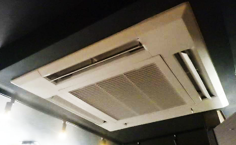 東京都千代田区テナントビルの室内機