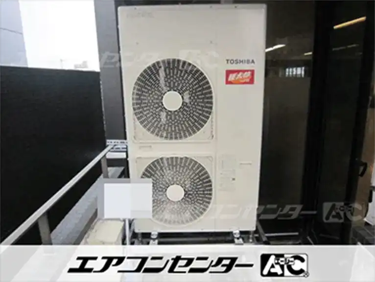 ダンススタジオ エアコン設置後の室外機
