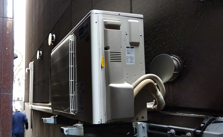 北海道江別市 保育施設 の室外機