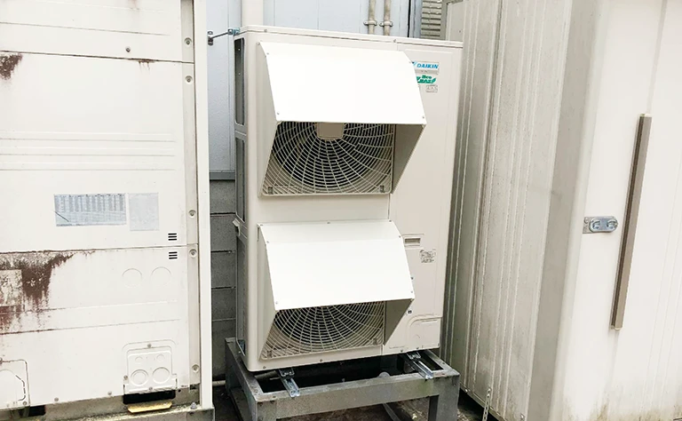 宮城県柴田郡川崎町 店舗 の室外機