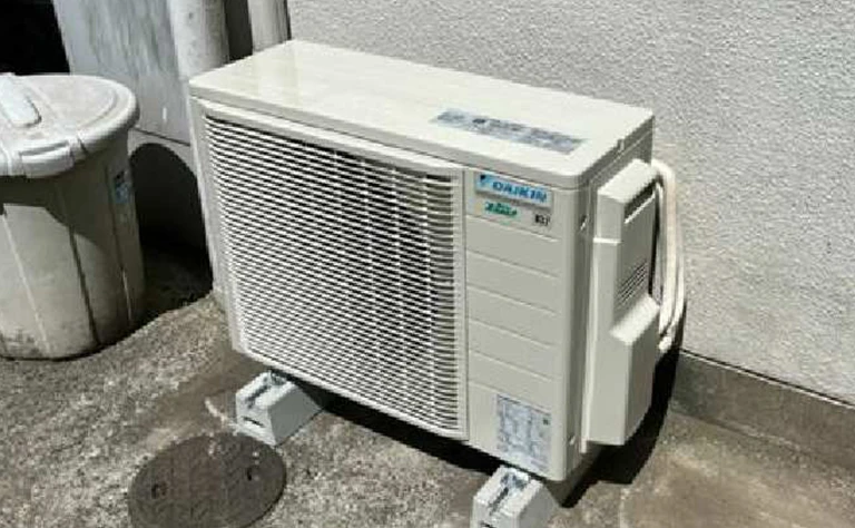 神奈川県横浜市 美容室店舗 の室外機