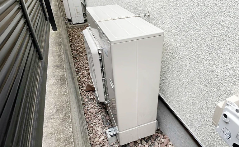 神奈川県茅ヶ崎市 病院 の室外機