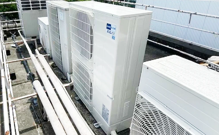 京都府京都市 美容室店舗 の室外機