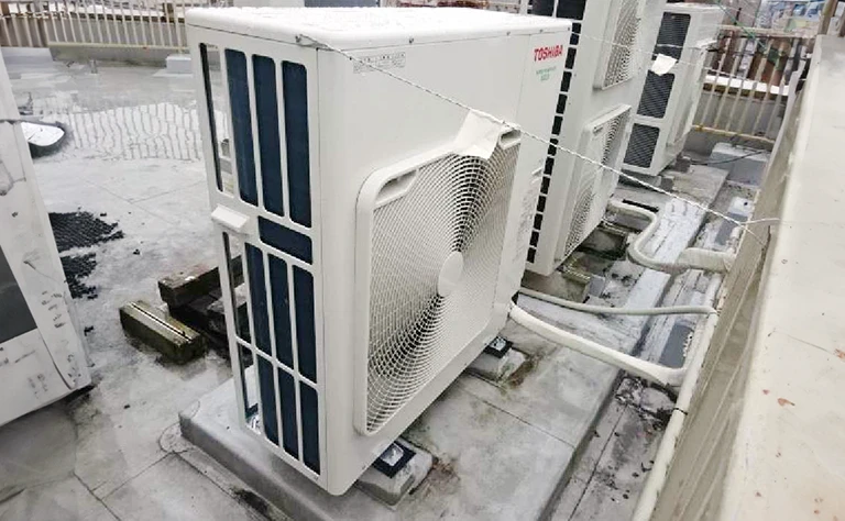 奈良県橿原市 音楽教室練習室 の室外機
