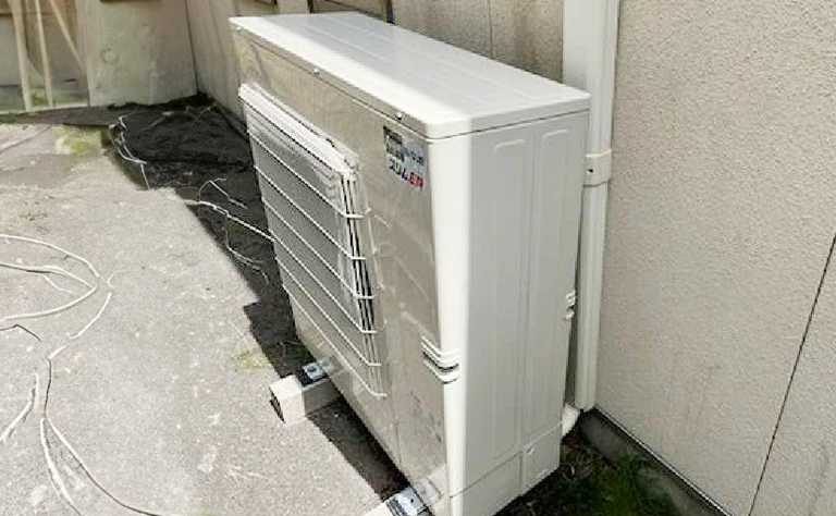 山口県下関市 美容室店舗 の室外機