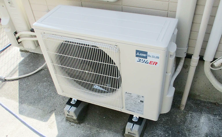 愛媛県松山市 撮影スタジオ の室外機