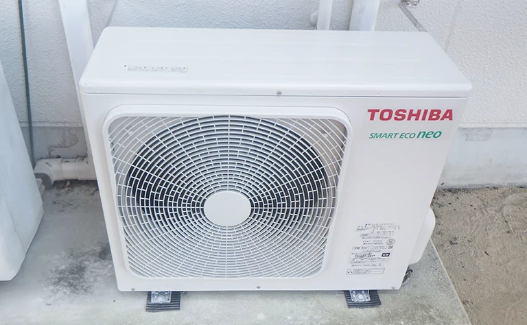 愛媛県新居浜市 事務所 の室外機