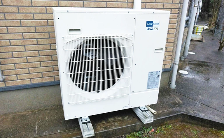 長崎県東彼杵郡東彼杵町 こども園教室 の室外機