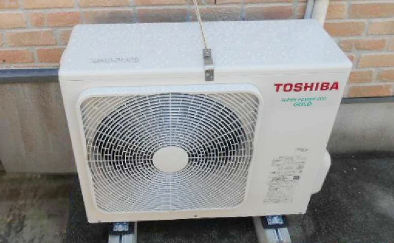 宮崎県日向市 介護施設事務所 の室外機