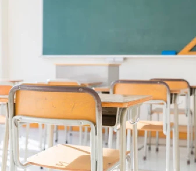 学校などの教育機関のメイン画像
