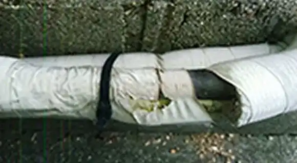 既存冷媒配管の保温状態を確認するイメージ