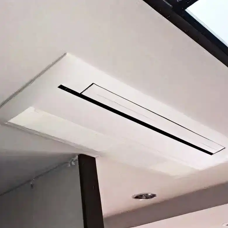 天井カセット形1方向の業務用エアコン