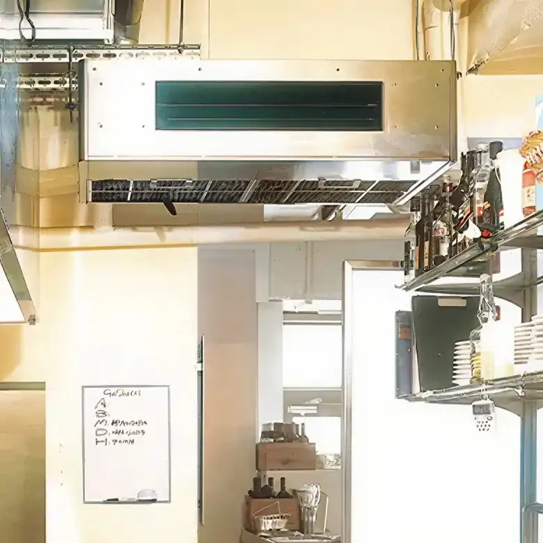 厨房用の業務用エアコン