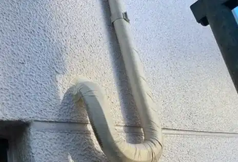 配管貫通部の雨仕舞処理施工例