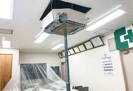 大型空調機器の重量工事施工例
