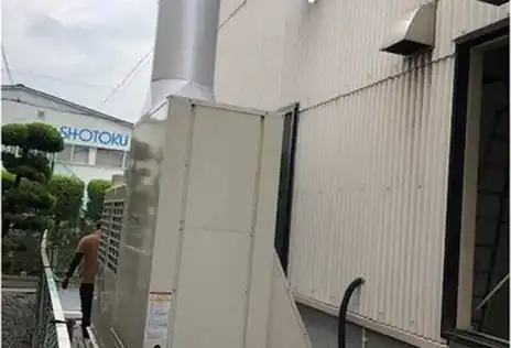 室内外一体形エアコンの設置例