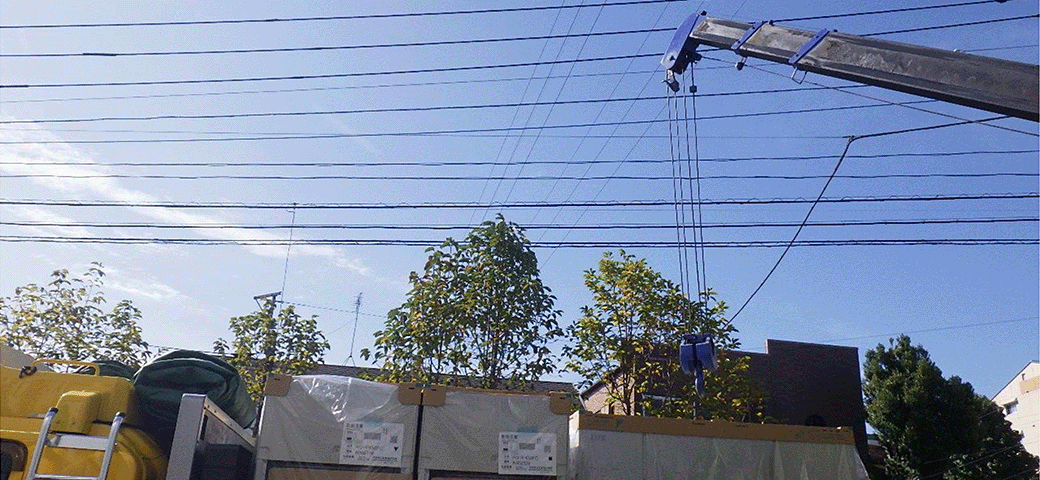 複数台の室外機が並ぶ様子
